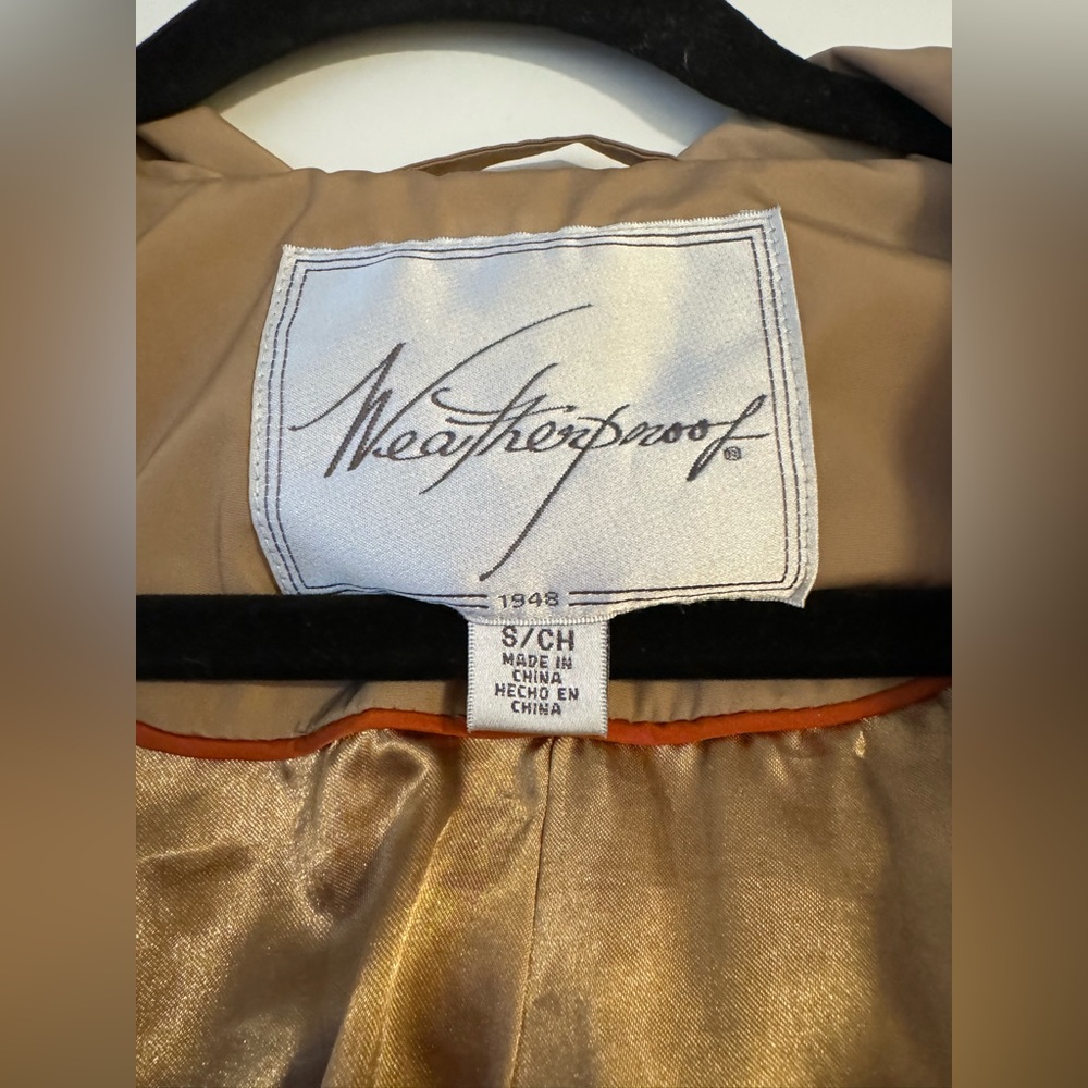Weatherproof Raincoat - Picture 8 of 8